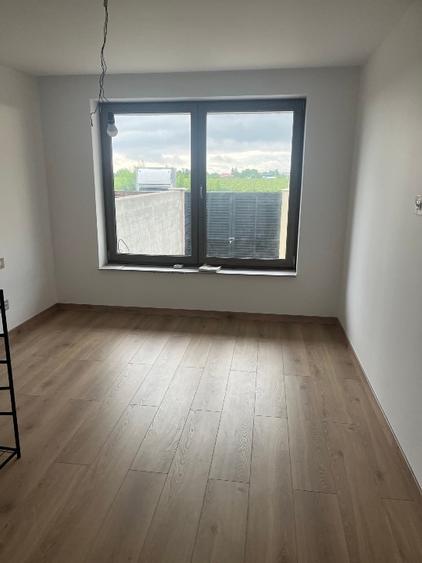 Casă individuală cu 5 camere cu Garaj în Vidra