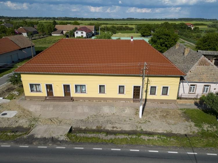 Casă individuală cu 4 camere cu Teren 1510 Mp în Cenad