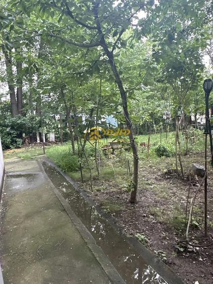 Apartament cu 3 camere decomandat în Podu Roș