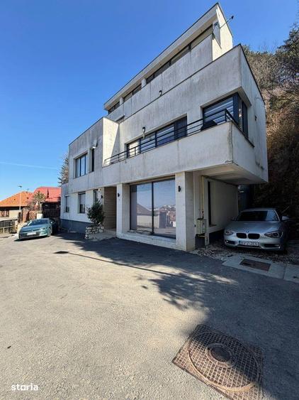 Apartament cu 3 camere în Ultracentral