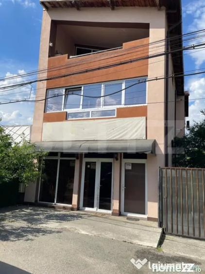 Casă cu 5 camere cu Teren 300 Mp în Central