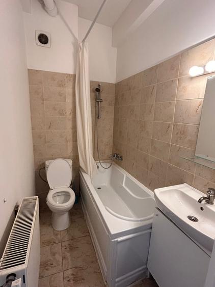 Apartament cu 2 camere circular în Universitate