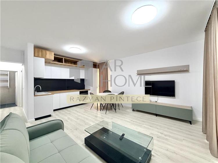 Apartament cu 3 camere decomandat, mobilat în Albert
