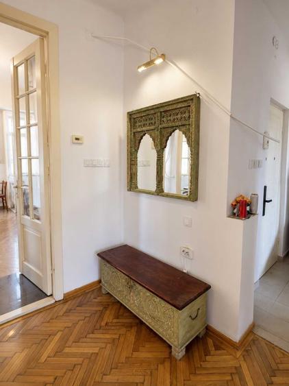 Apartament cu 3 camere decomandat în Știrbei Vodă