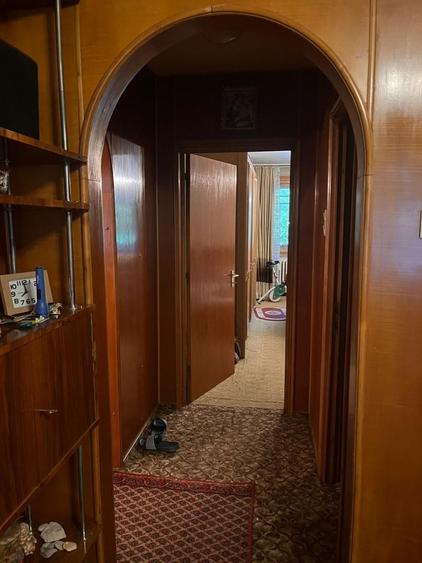 Apartament cu 3 camere decomandat în Tineretului