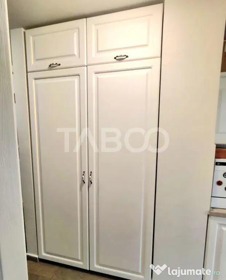Apartament cu 2 camere decomandat, mobilat în Borhanci