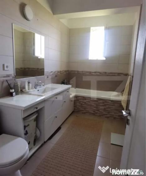 Apartament 3 camere, decomandat, 90 mp, zona Primarga - 1