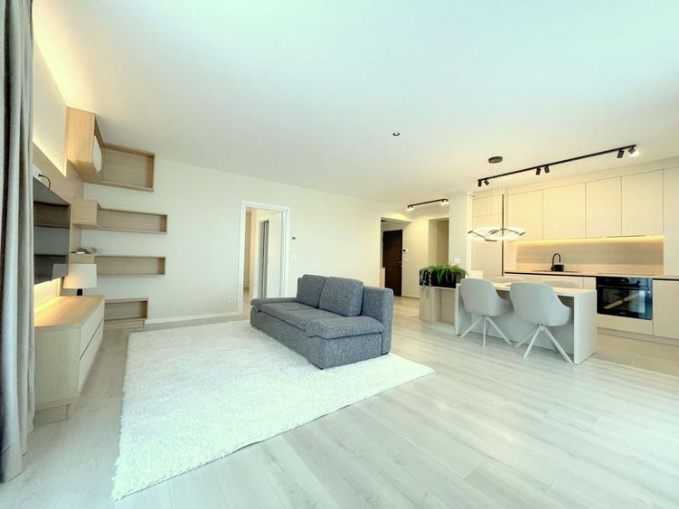 Apartament cu 3 camere decomandat, mobilat în Lipovei