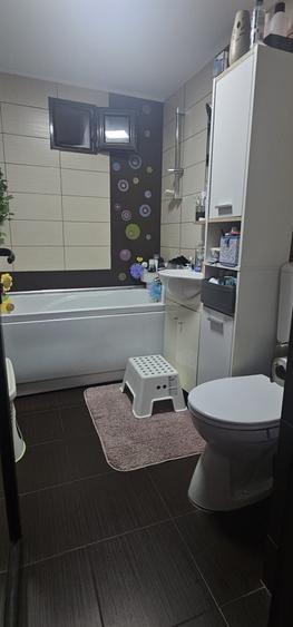 Apartament cu 3 camere decomandat în Nord