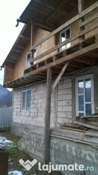 Casă cu 3 camere cu Teren 380 Mp în Central