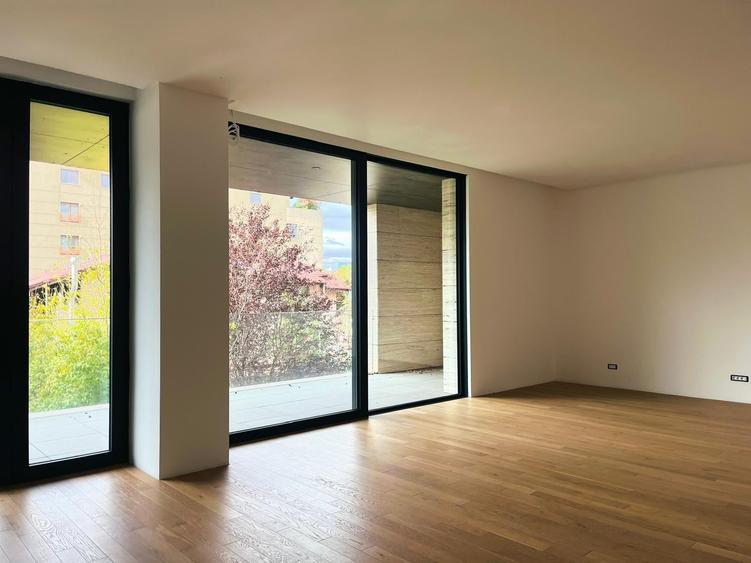 Apartament cu 3 camere în Floreasca