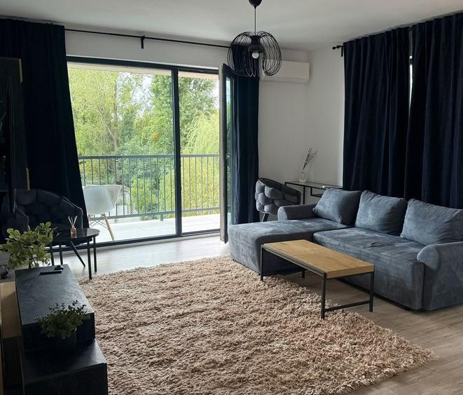 Apartament cu 2 camere decomandat în Sisești