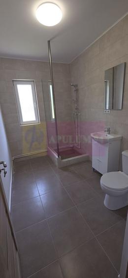 Casă individuală cu 4 camere cu Canalizare în Brebu