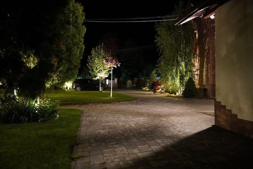 Casă cu 4 camere în Mihăești