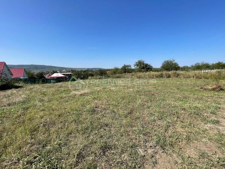 Teren Construcții intravilan de 1193 mp, în Holboca