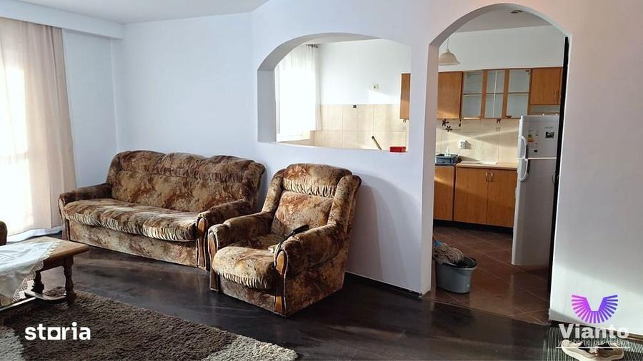 Apartament cu 2 camere semidecomandat, mobilat în Central