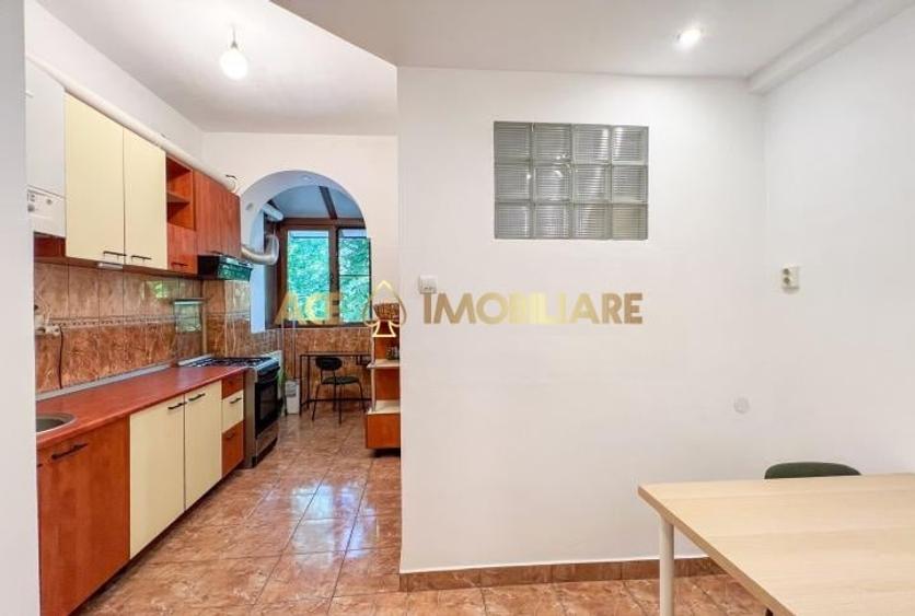 Apartament cu 2 camere decomandat, mobilat în Berceni