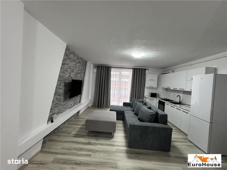 Apartament cu 3 camere decomandat în Ampoi 3
