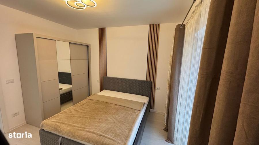 Apartament cu 3 camere, mobilat în Tractorul