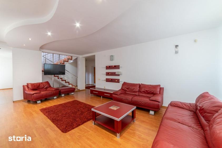 Casă cu 6 camere cu Teren 475 Mp în Găvana