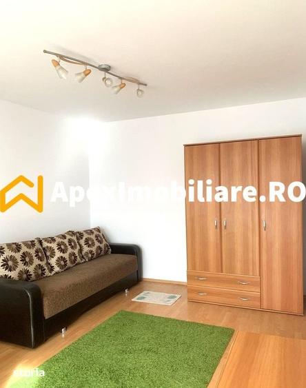 Garsonieră decomandată în Gara de Nord