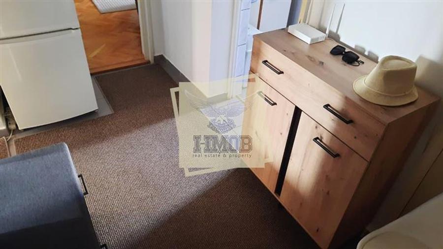 Apartament cu 3 camere decomandat, mobilat în Terezian