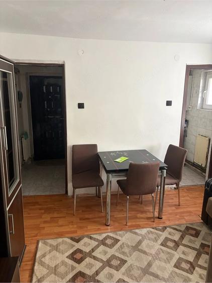 Apartament cu 2 camere nedecomandat în 9 Mai