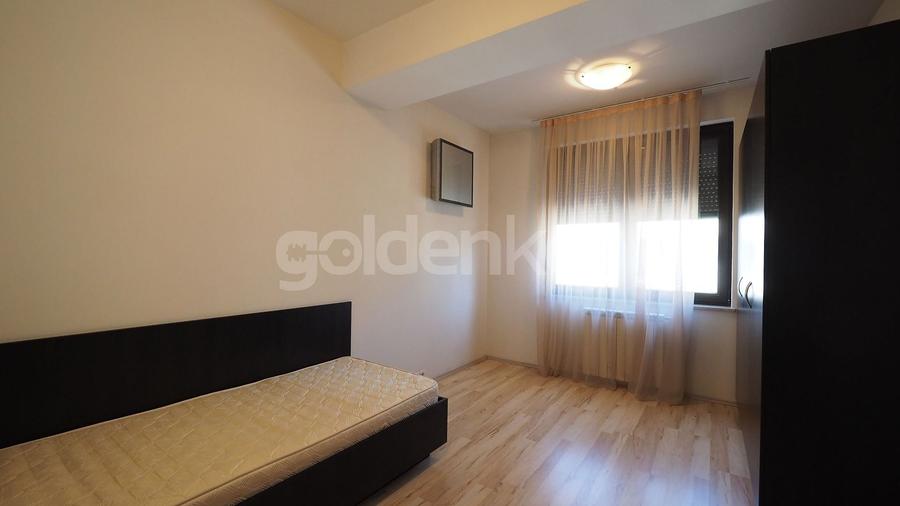 Penthouse cu 5 camere decomandat, mobilat în Aviației