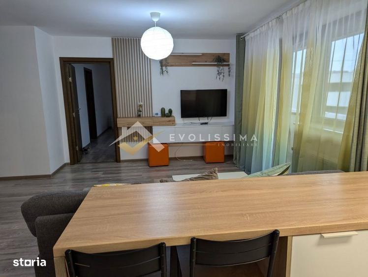 Apartament cu 3 camere semidecomandat, mobilat în Tractorul