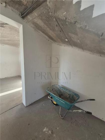 Casă individuală cu 5 camere cu Teren 611 Mp în Moșnița Veche