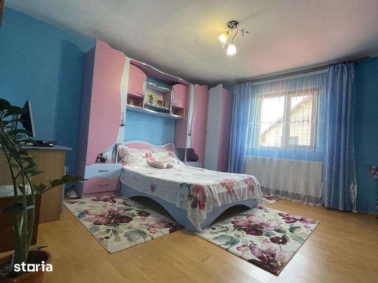 Casă cu 5 camere cu Teren 576 Mp în Central