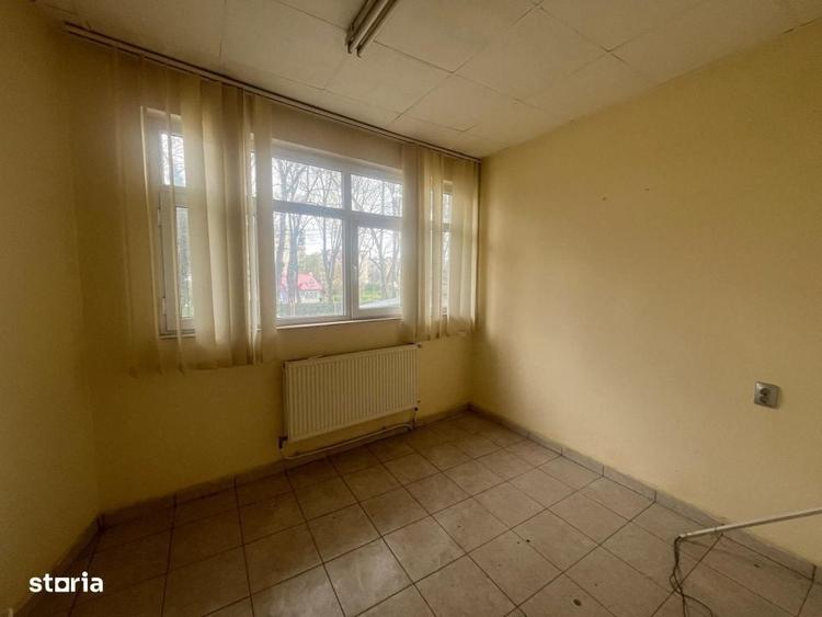 Spațiu comercial, de 464 mp, în Central