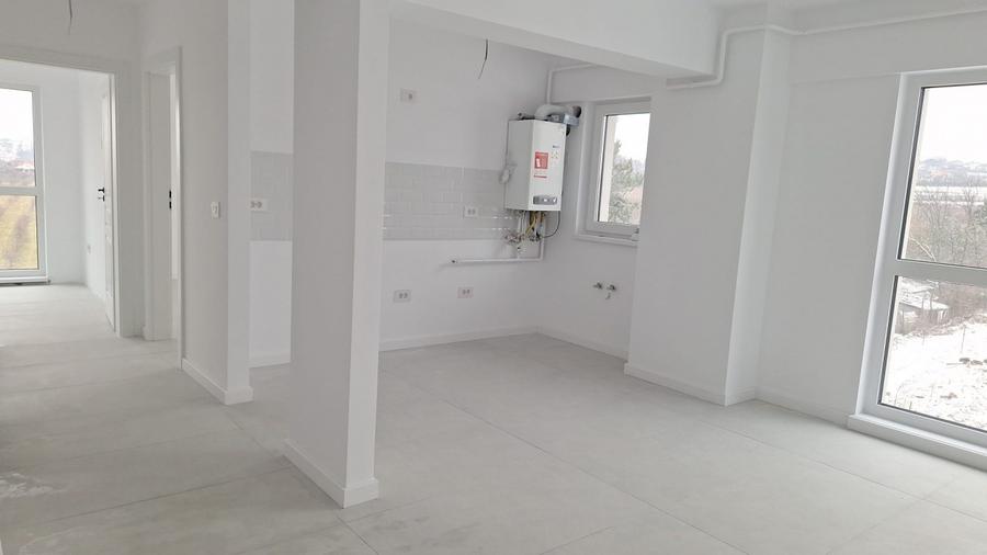 Apartament cu 3 camere decomandat în Galata