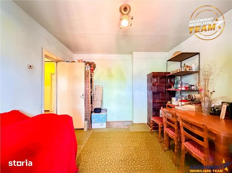 Apartament cu 3 camere decomandat în Malnaș