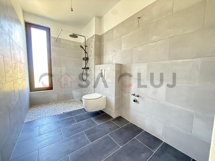 Casă individuală cu 5 camere cu Canalizare în Pata