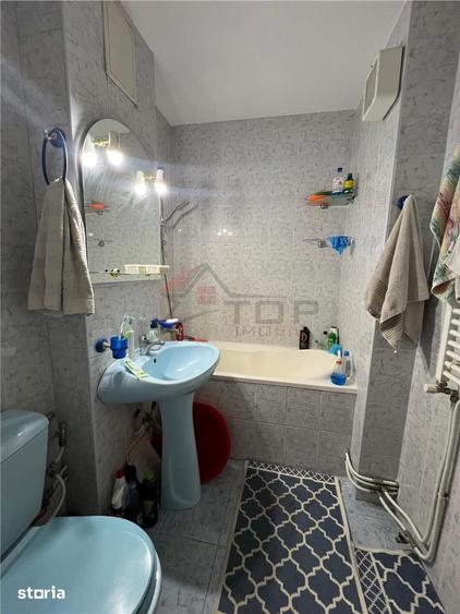 Apartament cu 4 camere în Tătărași
