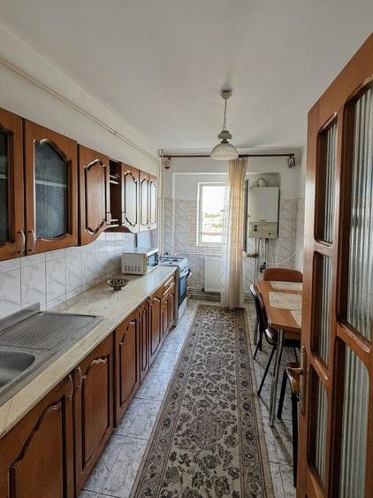 Apartament cu 3 camere decomandat în Ultracentral