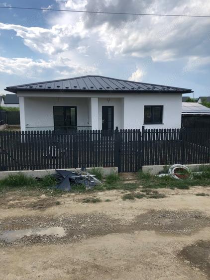 Casă cu Teren 270 Mp în Hemeiuș