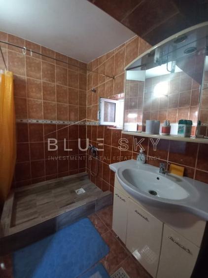 Casă individuală cu 3 camere cu Canalizare în Ovidiu