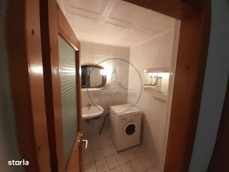 Apartament cu 4 camere, mobilat în Independenței