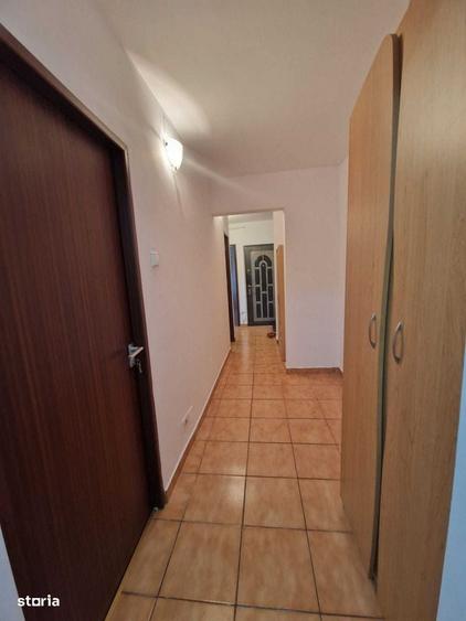 Apartament cu 3 camere decomandat în Gorjului
