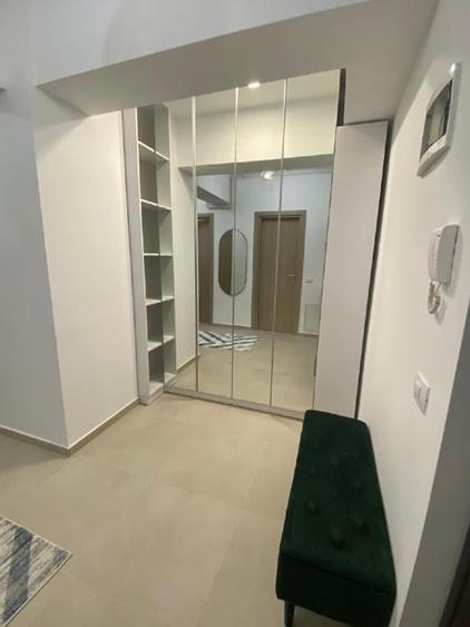 Apartament cu 2 camere decomandat, mobilat în Politehnica