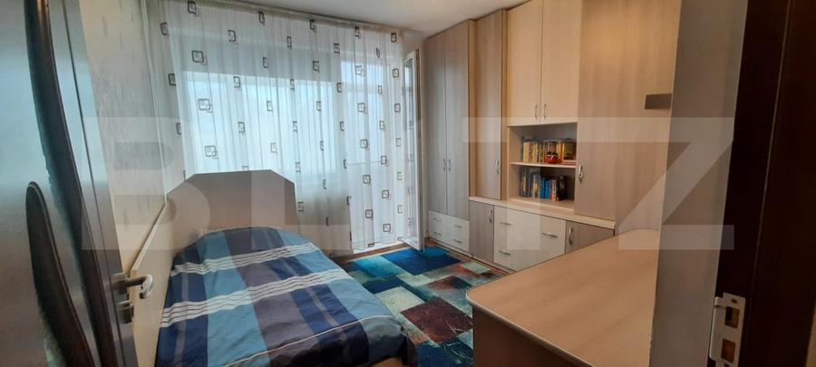 Apartament cu 4 camere decomandat, mobilat în Micro 15