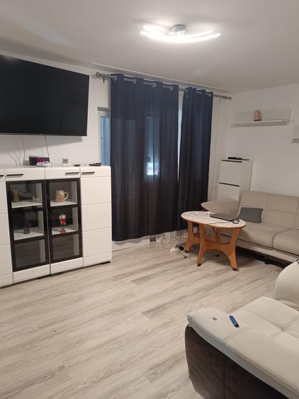 Apartament cu 3 camere în Mărăști