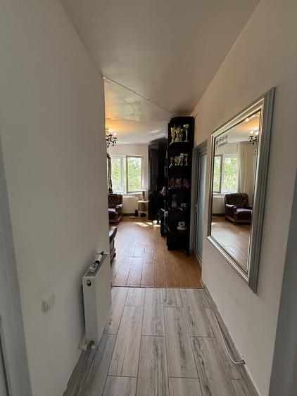 Apartament cu 3 camere decomandat în Giurgiului