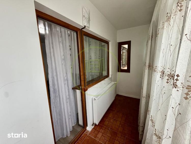 Apartament cu 2 camere decomandat, mobilat în Craiovița Nouă