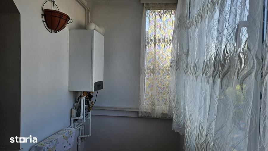 Apartament cu 3 camere decomandat în Tomis Nord