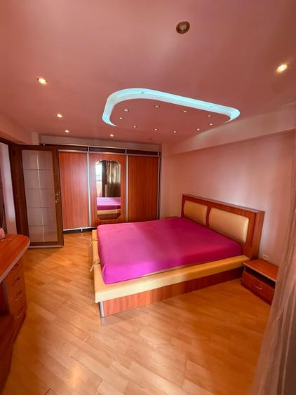 Apartament cu 2 camere decomandat în Ultracentral