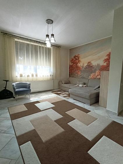 Apartament cu 3 camere decomandat, mobilat în Găvana
