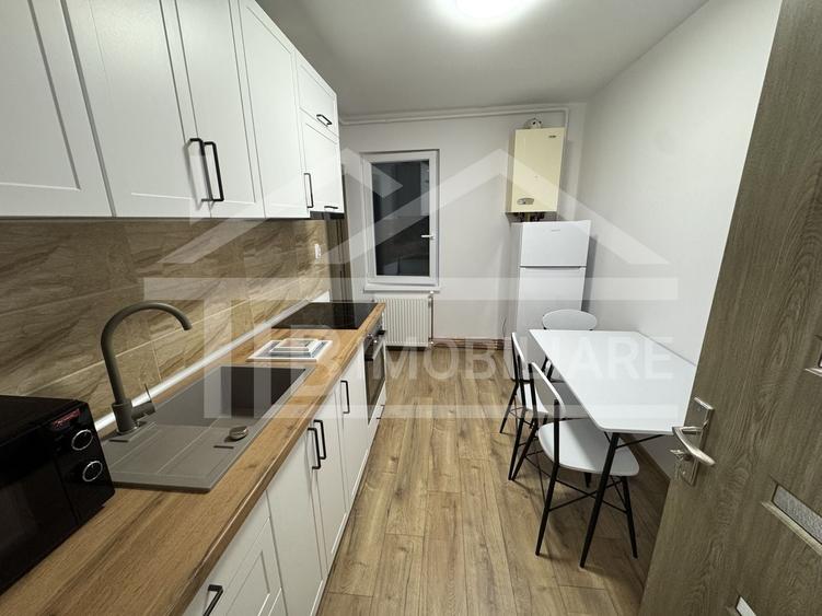 Apartament cu 2 camere decomandat, mobilat în Cornișa